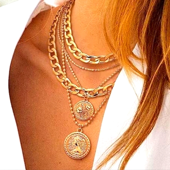 Runway Chic Chunky Gold Medallion 5 Layer Chain Necklace NWT - Picture 2 of 3